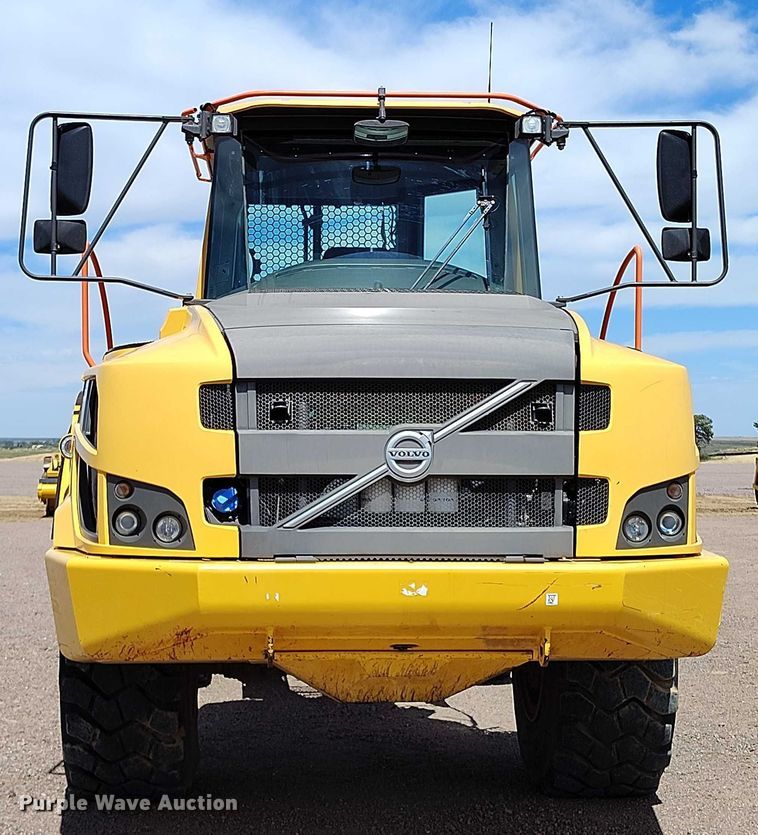 image for item EH0265 2018 Volvo A25G articulated scraper truck