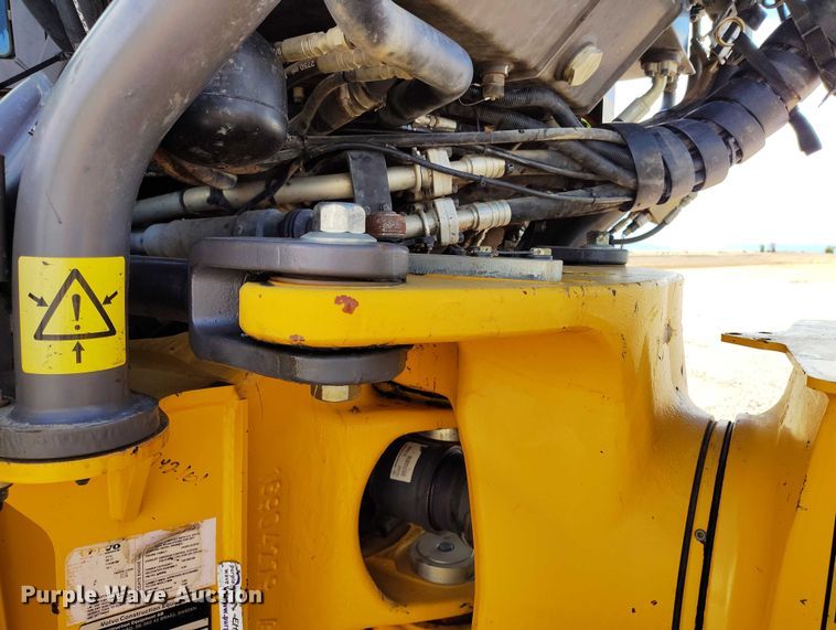image for item EH0265 2018 Volvo A25G articulated scraper truck