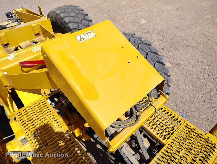 image for item EH0265 2018 Volvo A25G articulated scraper truck