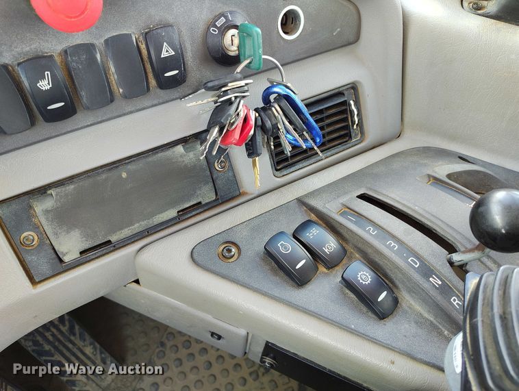 image for item EH0265 2018 Volvo A25G articulated scraper truck