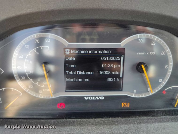 image for item EH0265 2018 Volvo A25G articulated scraper truck