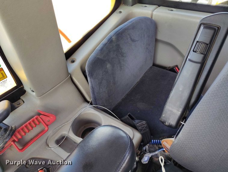 image for item EH0265 2018 Volvo A25G articulated scraper truck