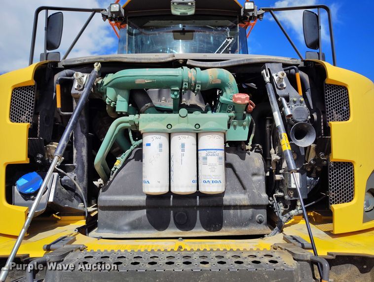 image for item EH0265 2018 Volvo A25G articulated scraper truck