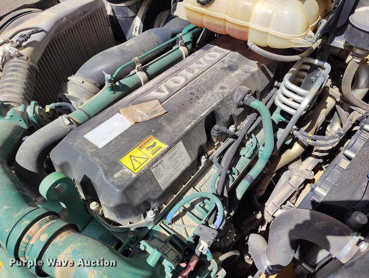 image for item EH0265 2018 Volvo A25G articulated scraper truck