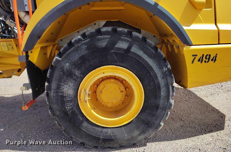 image for item EH0265 2018 Volvo A25G articulated scraper truck