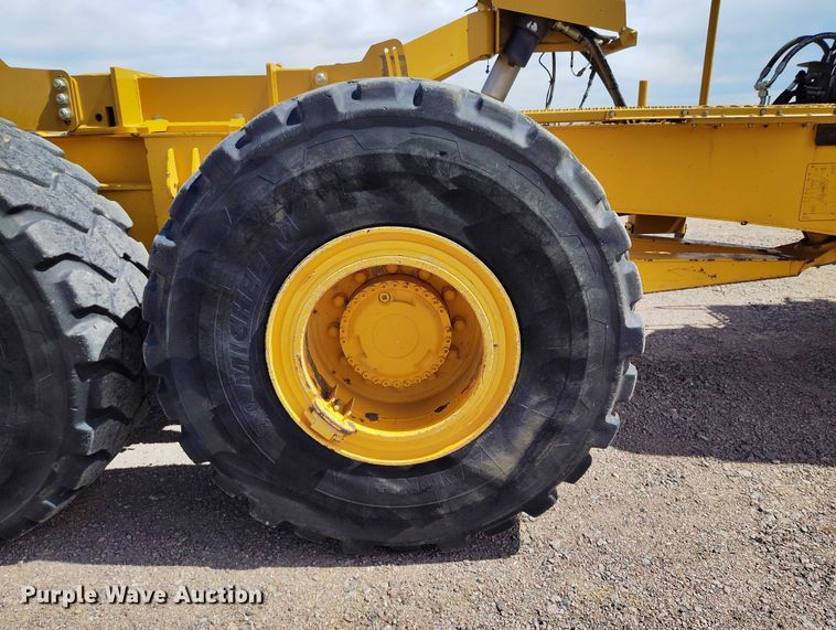 image for item EH0265 2018 Volvo A25G articulated scraper truck