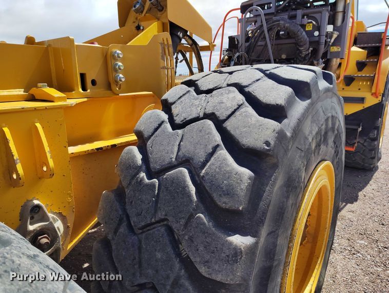 image for item EH0265 2018 Volvo A25G articulated scraper truck