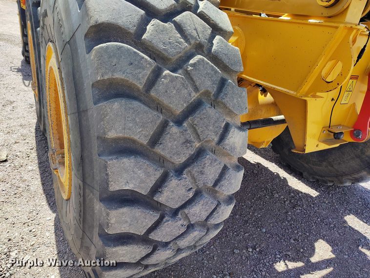 image for item EH0265 2018 Volvo A25G articulated scraper truck