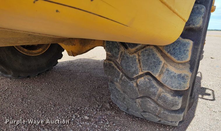 image for item EH0265 2018 Volvo A25G articulated scraper truck