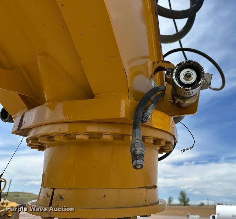 image for item EH0266 2022 K-Tec 1228 scraper