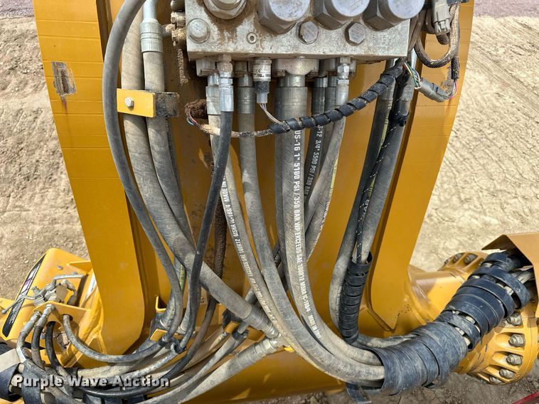 image for item EH0266 2022 K-Tec 1228 scraper