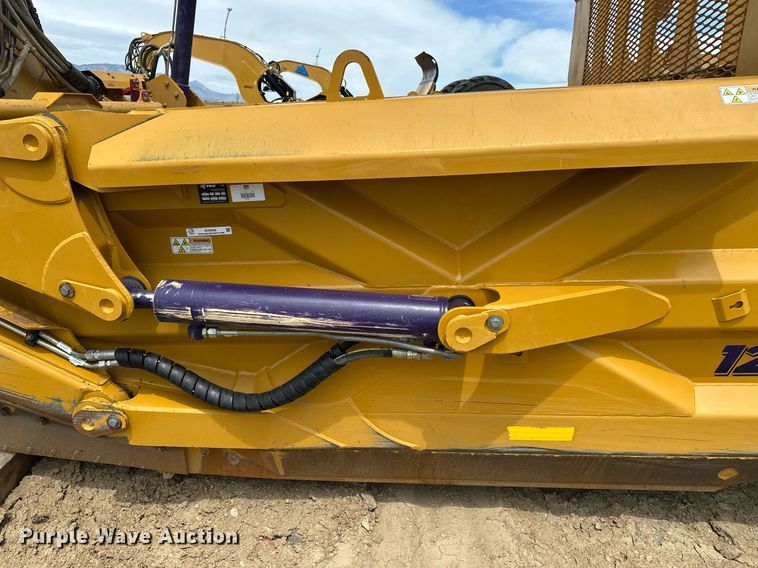 image for item EH0266 2022 K-Tec 1228 scraper