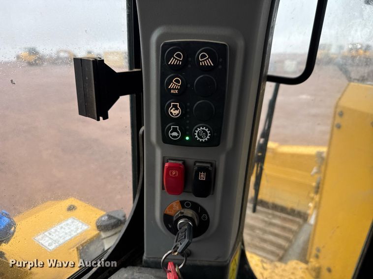 image for item EH0267 2024 Caterpillar D6 LGP dozer