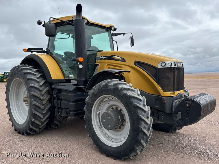 image for item EH0268 2016 Challenger MT675E MFWD tractor