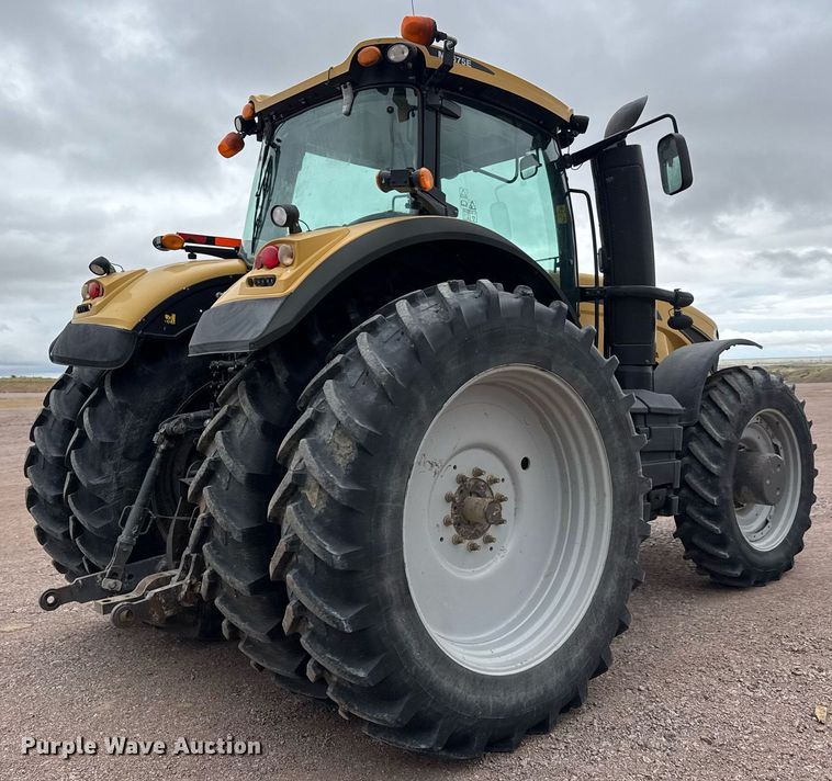 image for item EH0268 2016 Challenger MT675E MFWD tractor