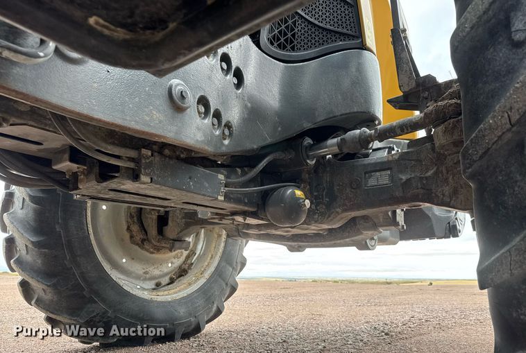 image for item EH0268 2016 Challenger MT675E MFWD tractor