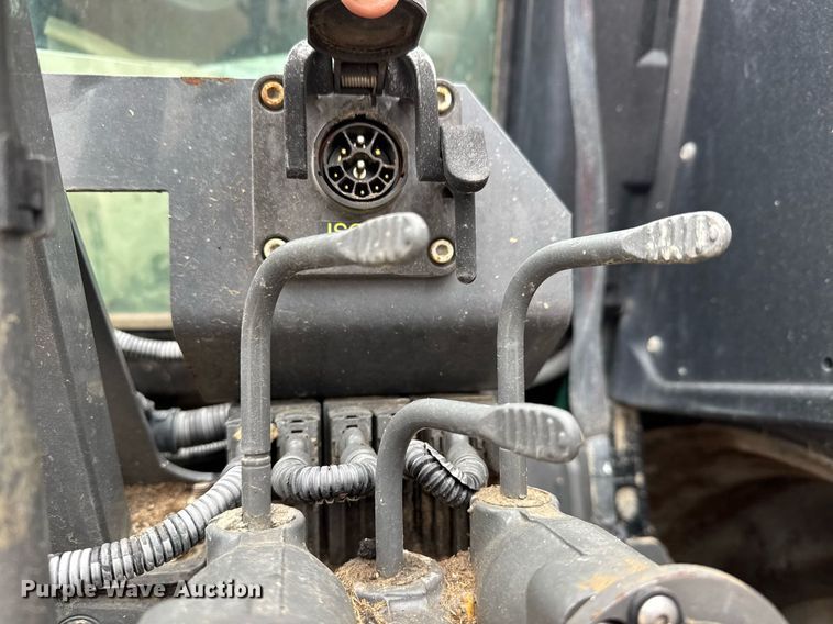 image for item EH0268 2016 Challenger MT675E MFWD tractor