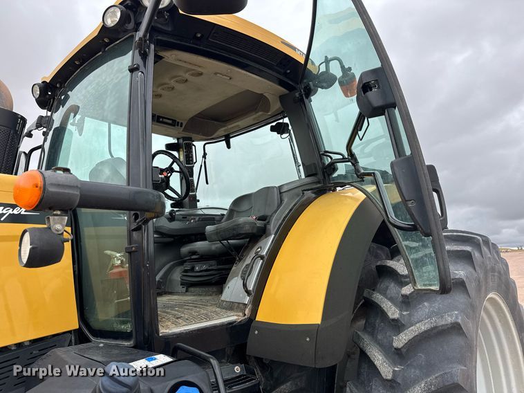 image for item EH0268 2016 Challenger MT675E MFWD tractor