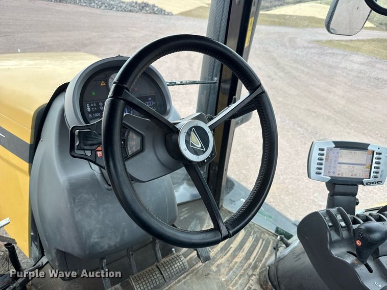 image for item EH0268 2016 Challenger MT675E MFWD tractor