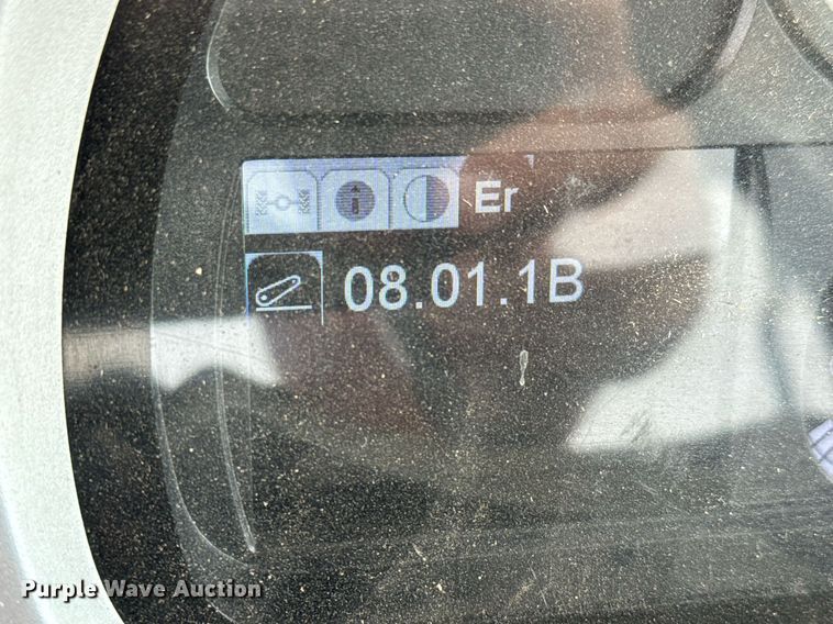 image for item EH0268 2016 Challenger MT675E MFWD tractor