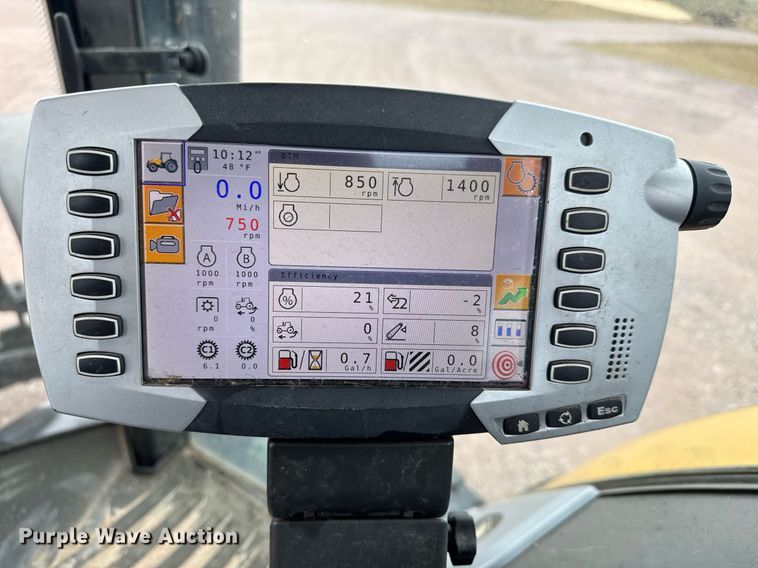 image for item EH0268 2016 Challenger MT675E MFWD tractor