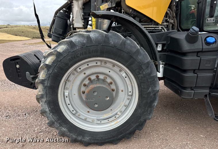 image for item EH0268 2016 Challenger MT675E MFWD tractor