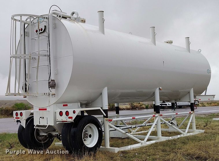 image for item EH0269 2018 1954 Manufacturing 12K Water Tower portable water tower