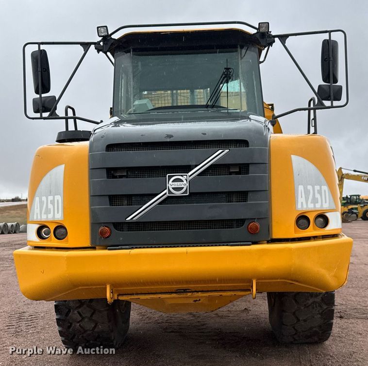 image for item EH0272 2008 Volvo A25E water wagon