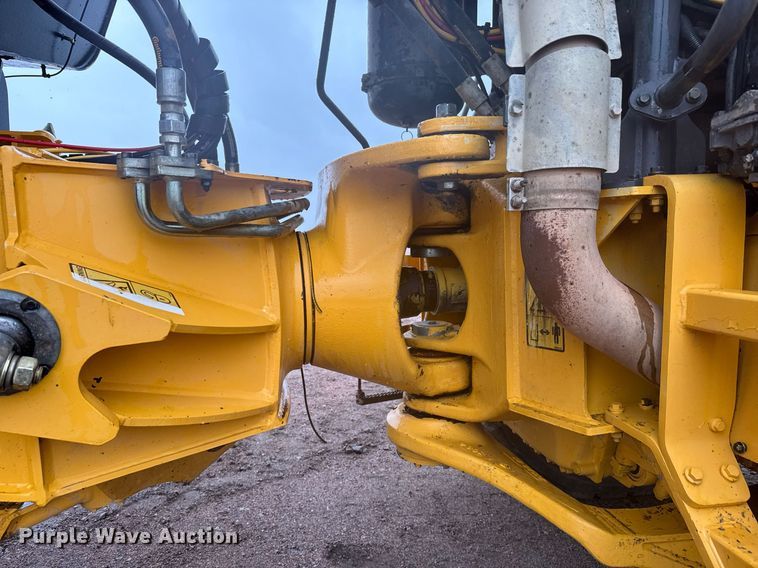 image for item EH0272 2008 Volvo A25E water wagon