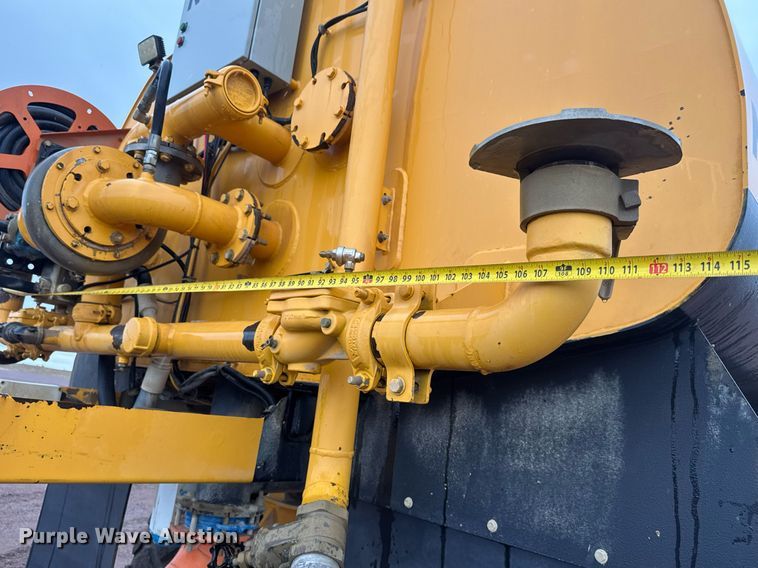 image for item EH0272 2008 Volvo A25E water wagon