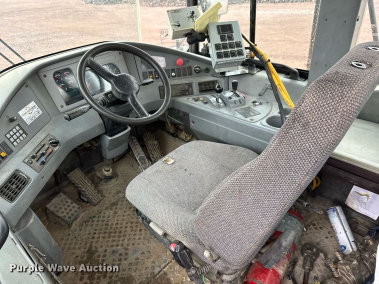 image for item EH0272 2008 Volvo A25E water wagon