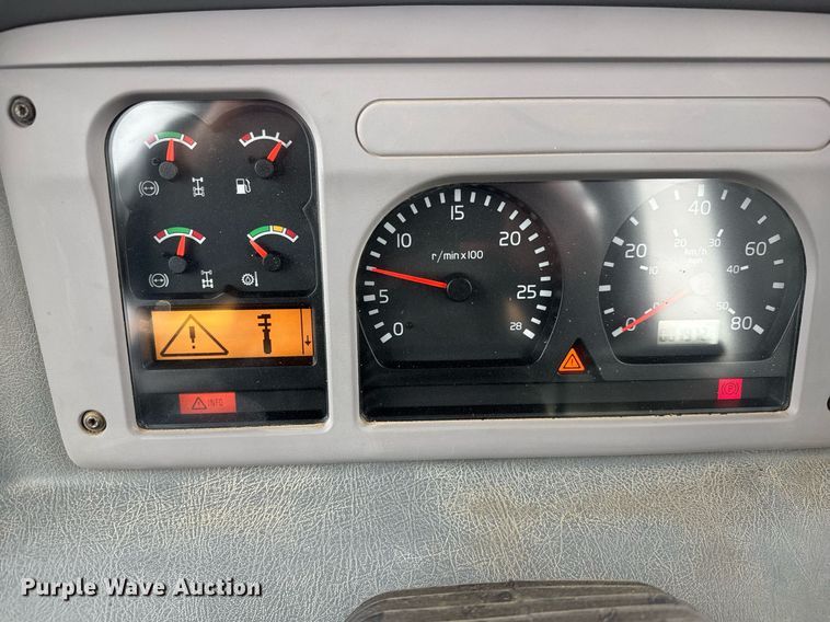 image for item EH0272 2008 Volvo A25E water wagon