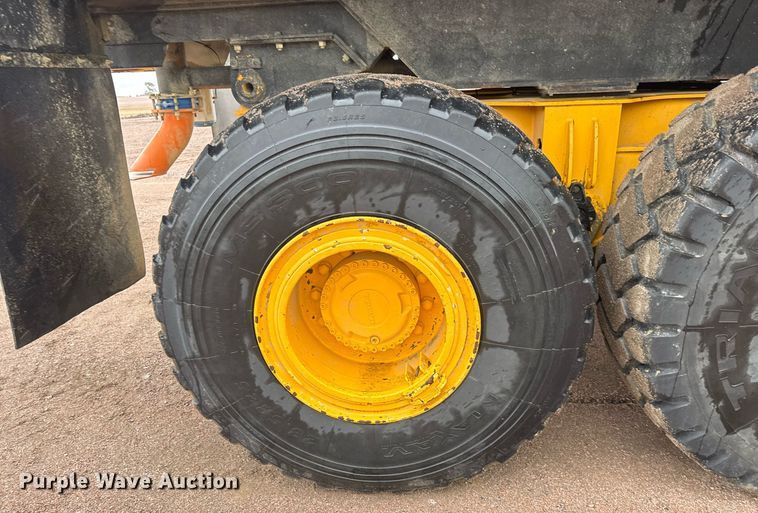 image for item EH0272 2008 Volvo A25E water wagon
