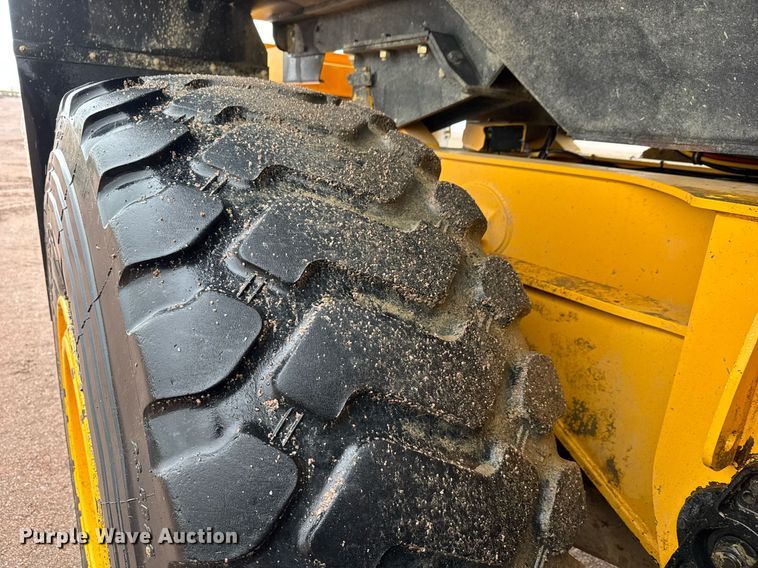 image for item EH0272 2008 Volvo A25E water wagon