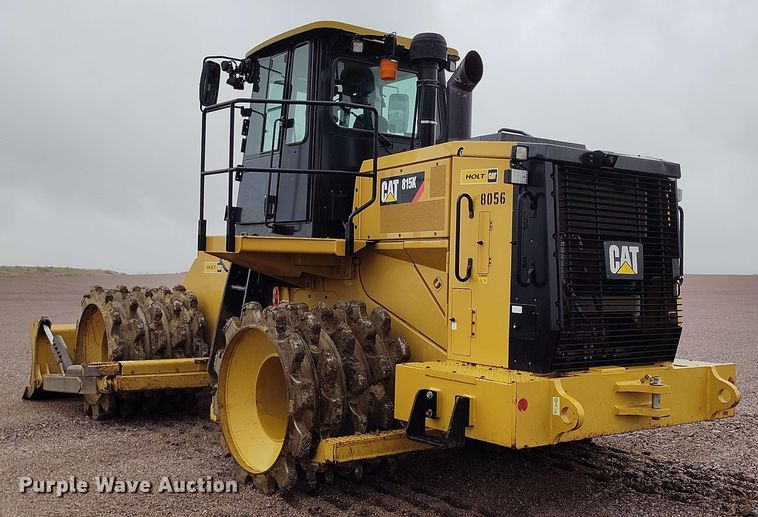 image for item EH0273 2020 Caterpillar 815K soil compactor