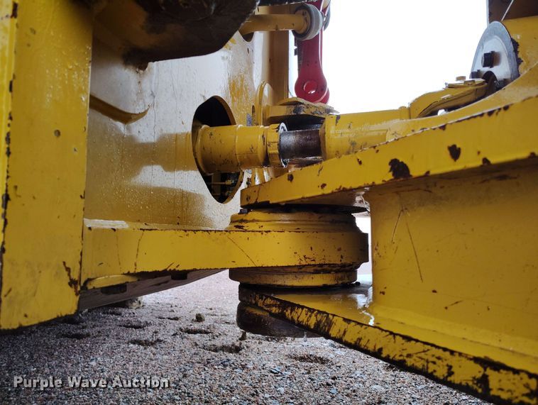 image for item EH0273 2020 Caterpillar 815K soil compactor