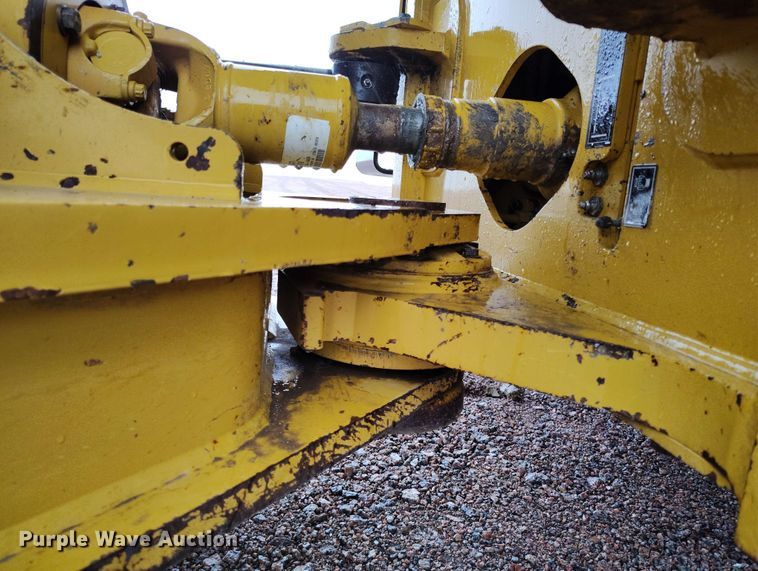 image for item EH0273 2020 Caterpillar 815K soil compactor