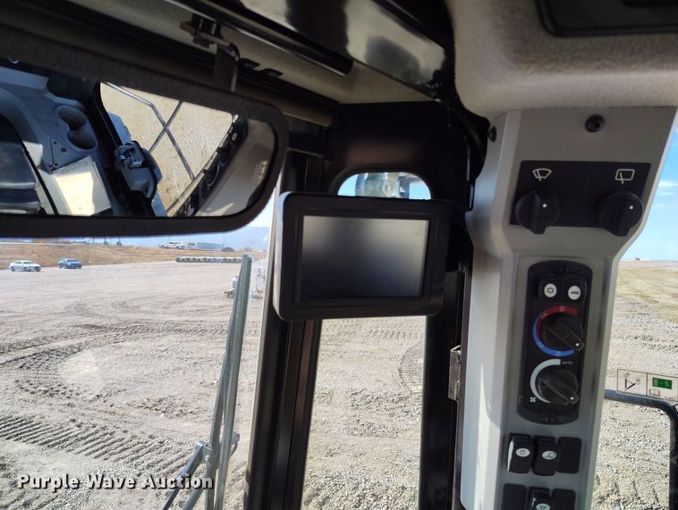 image for item EH0273 2020 Caterpillar 815K soil compactor