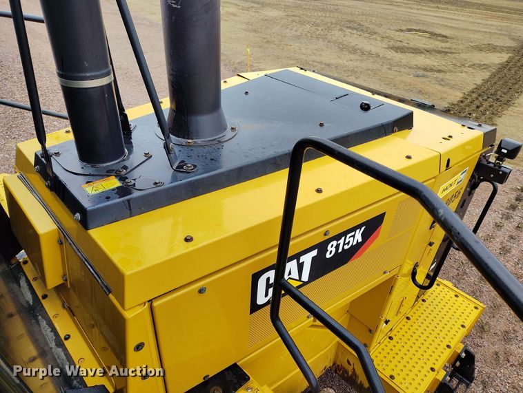 image for item EH0273 2020 Caterpillar 815K soil compactor