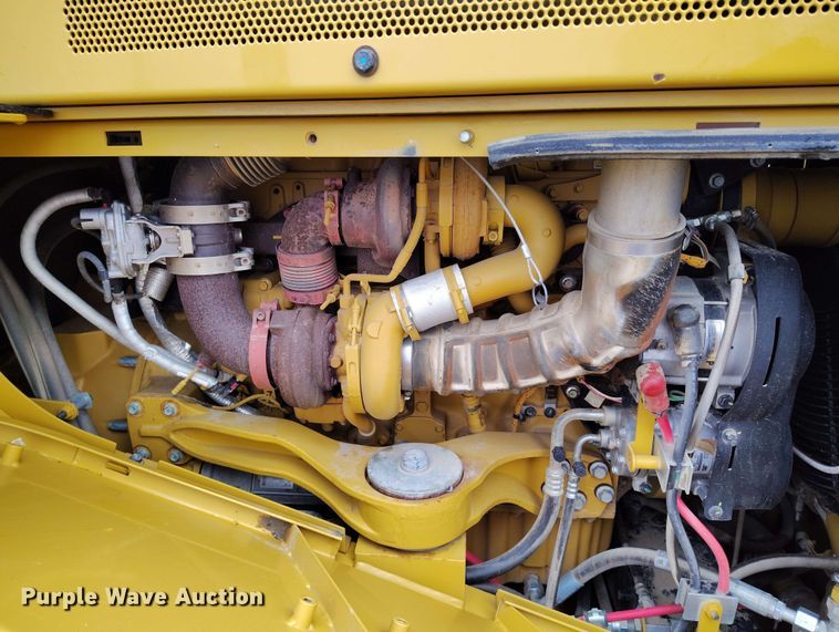 image for item EH0273 2020 Caterpillar 815K soil compactor