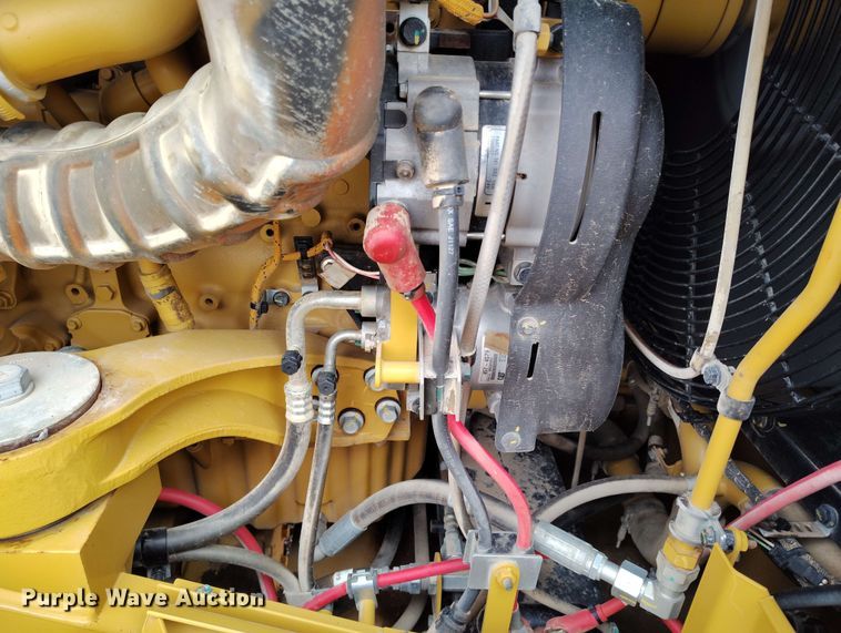 image for item EH0273 2020 Caterpillar 815K soil compactor