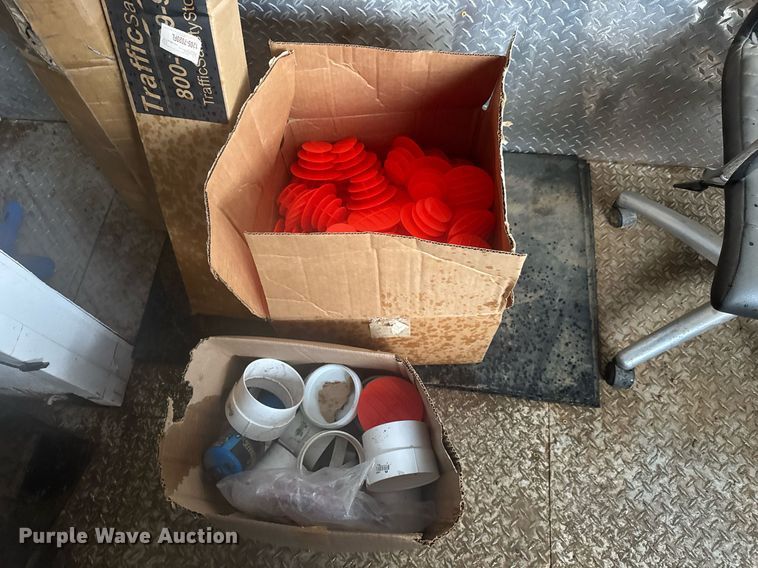 image for item EH0307 Office container