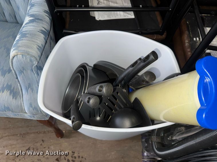 image for item EH0308 Storage container