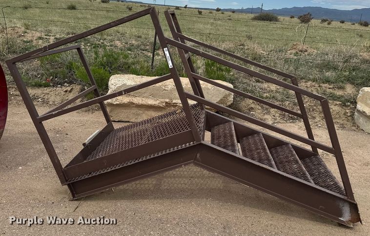 image for item EH0321 Metal stairs