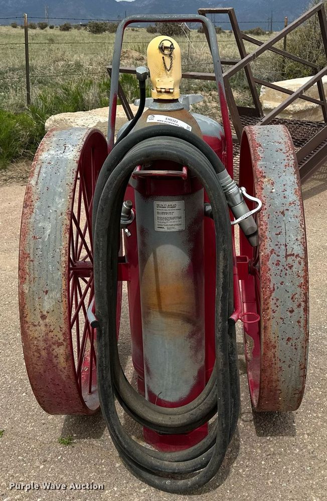 image for item EH0323 Ansul dry chemical fire extinguisher