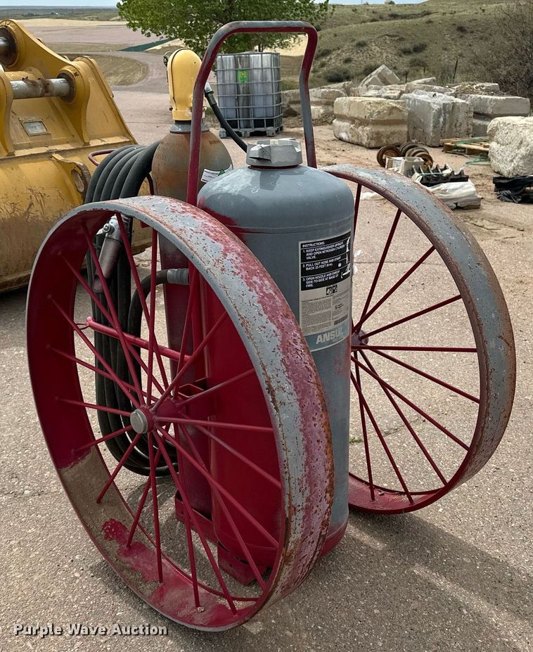 image for item EH0323 Ansul dry chemical fire extinguisher