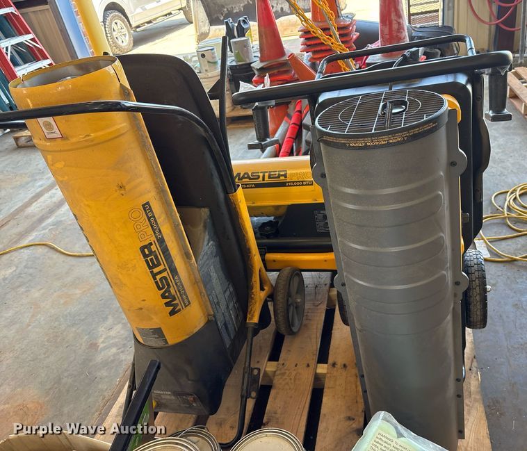 image for item EJ3755 (3) space heaters