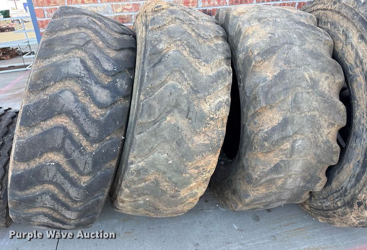 image for item EJ3765 (13) tires