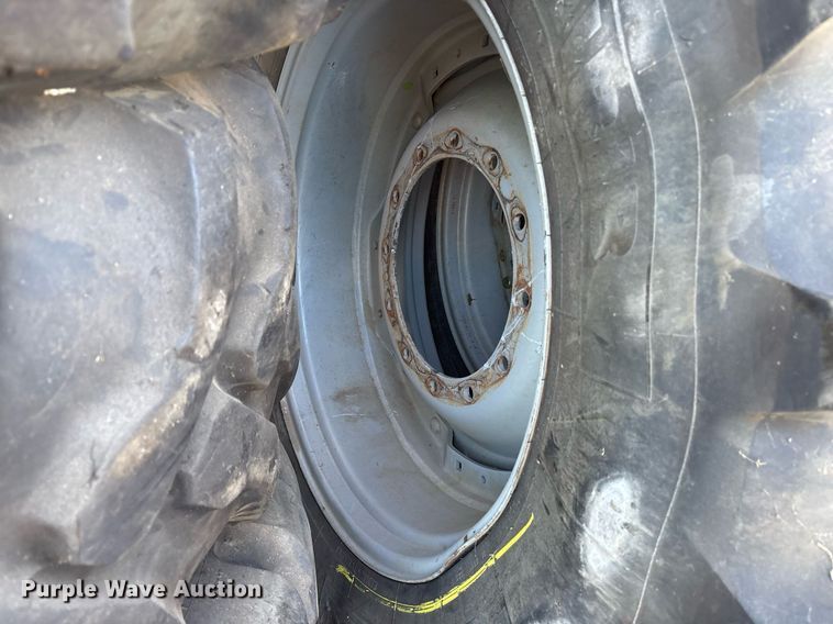 image for item EJ3765 (13) tires