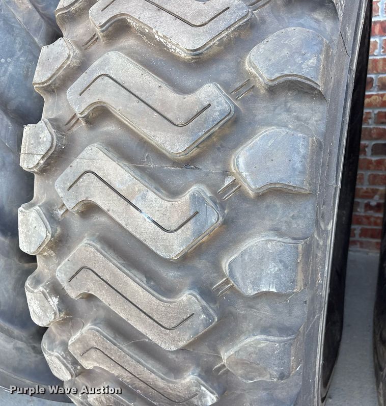 image for item EJ3765 (13) tires
